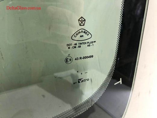 Dodge RAM VAN (2008- ) мінівен /вітрове з кріпленням дзеркала, VIN Car