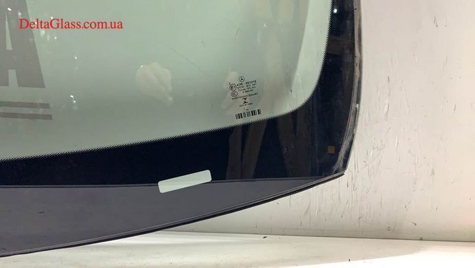 Mercedes w212 вітрове/до рестайла з датчиком,камера,НР,Sekurit+ 3*