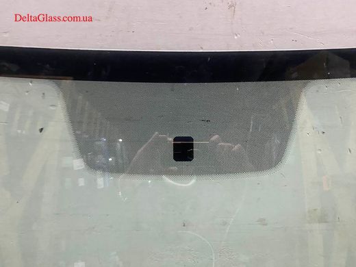 Dacia Sandero/Duster вітрове скло з місцем під дзеркало,(2017-) Sisec