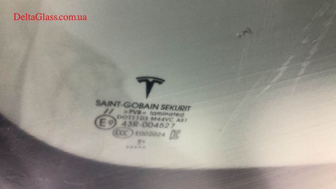 Tesla 3 Лобове скло акустичне, атермальне, 9 Sekurit+ Автопілот+обігрі