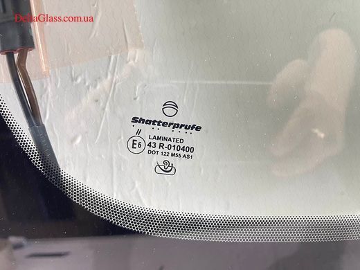Ford Kuga/Escape 2020- вітрове скло з кріпленням камери,датчика, е/о