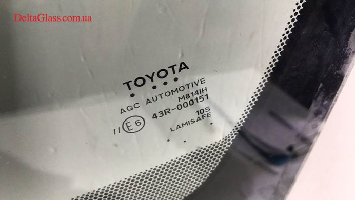Toyota Rav-4 (2019-) кросовер/Лобовое стекло с местом под камеру та повний е/о ОРИГІНАЛ б/у