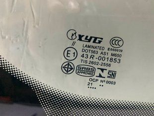 Audi A3 sedan скло вітрове з датчиком XYG