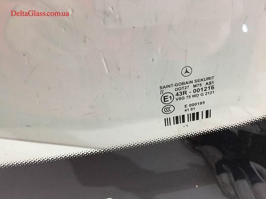 Mercedes w212 (09-13) (1*) вітрове ориг з місцем під д/д, е/о двірникі