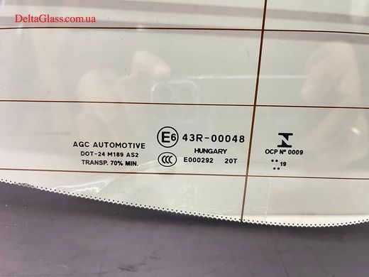 Volvo V40 5D HB заднє скло з е/о