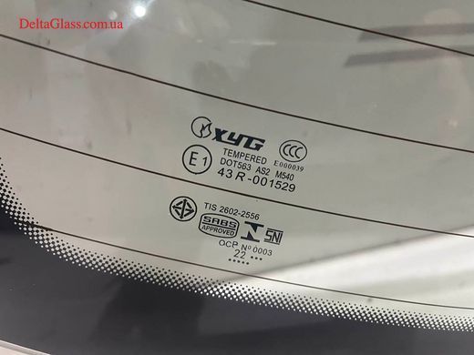 VW Passat B7/ В8 USA Седан заднє скло