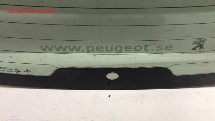 Peugeot 3008 2016- заднє тильне скло AGC (лев лого)