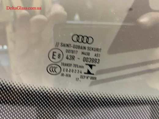 Audi A4 B9 Лобовое акустичне стекло з датчиком та камерою обігрів VIN, Sekurit