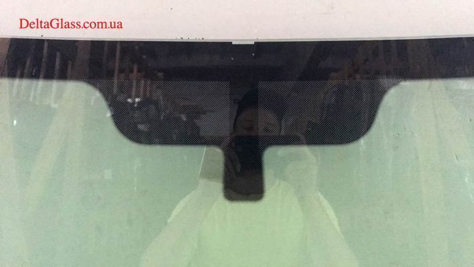 Kia Rio вітрове з місцем під дзеркало (05-11) XINYI