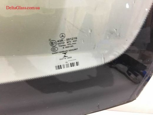 Mercedes w212 (09-13) (16*) вітрове ориг з місцем під д/д, е/о двірник