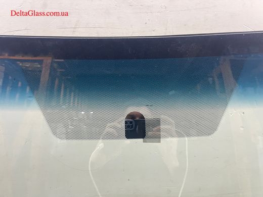 Toyota Camry Лобовое с местом под зеркало AGC