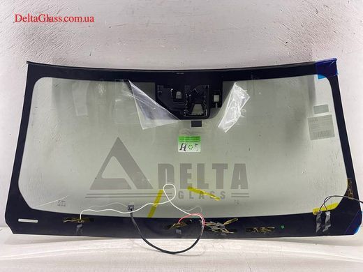 Toyota Land Cruiser J300позашляховик 2021--скло вітрове
