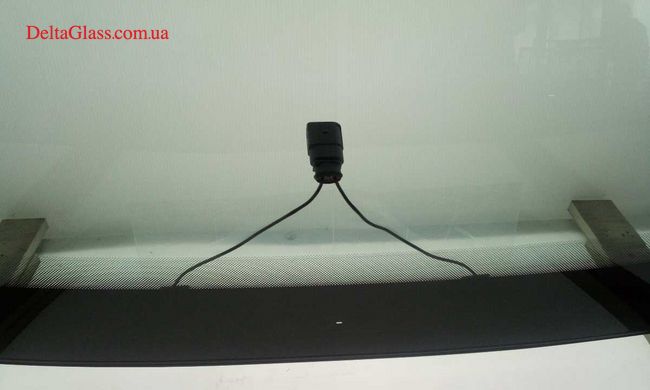 Скло VW UP / SEAT MII / SKODA CITIGO 2012 - КАМЕРА ПІДІГРІВ N08219