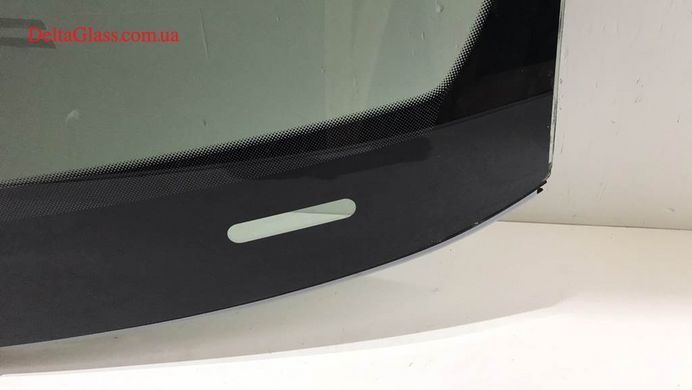 Audi Q5 (17-) вітрове скло з датчиком,камерою,молдинг,акустичне,VIN,
