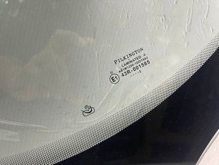 Ford C-Max 2010-скло вітрове