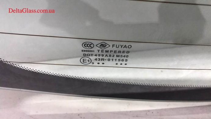 Toyota Sienna (2004-2009), З, Зл, Минивен, с молдингом или фиксатором, FUYAO