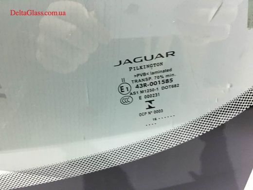 Jaguar XE 2015- 4D Sedan Лобове стекло, 2 камер+дат.+повний обігрів (15*) Pilkington+