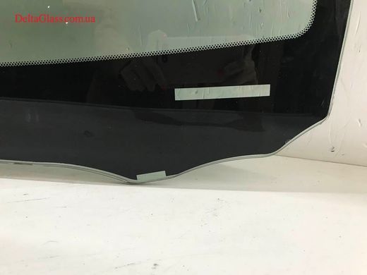 Toyota Camry вітрове з місцем під дзеркало, місцем під датчик дощу, VI