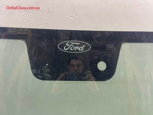 Ford Mustang (15-) вітрове скло під датчик, нижня рамка