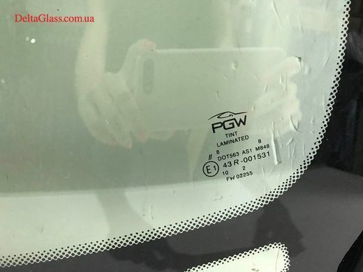 Mercedes W163 ML-Class вітрове скло з кріпленням дзеркала, датчика, PG