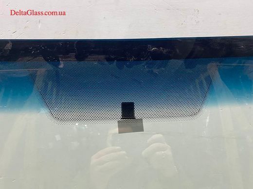 Mercedes Sprinter (низкий) вітрове скло Benson