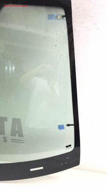 Ford Fiesta вітрове скло з місцем під дзеркало, повний е\о VIN (02-08