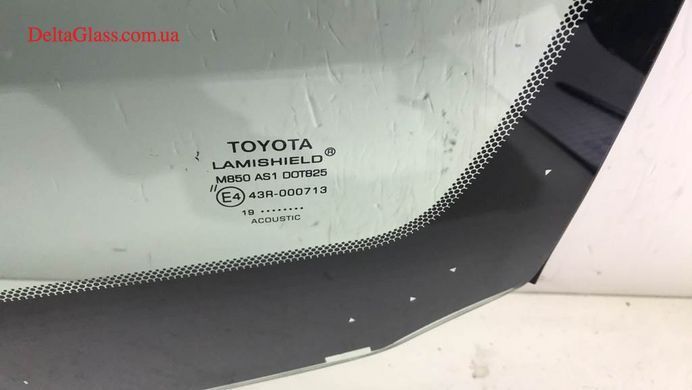 Toyota Verso S вітрове зкло з датчиком Lamishield+