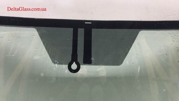 Toyota Verso S вітрове зкло з датчиком Lamishield+