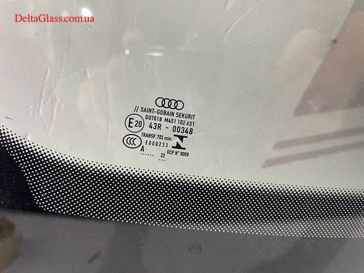 Audi A4 B9 (15-) вітрове скло з датчиком та камерою ,акустичне