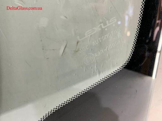 Lexus UX 2018- вітрове скло д.д., кам., антена AGC+