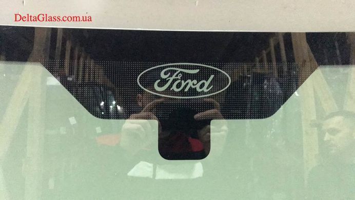 Ford Mustang (15-) вітрове, нижня рамка Carlех+ (надпис Ford) SoundSc