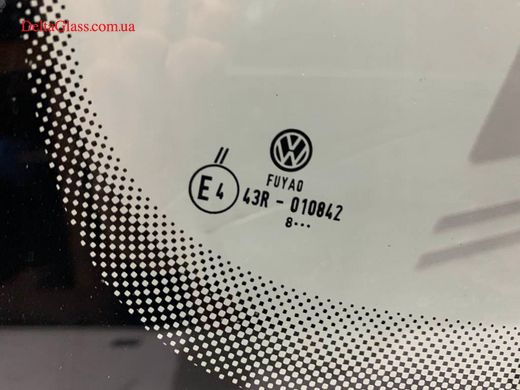 VW Polo 2017- лобове стекло с крепнением зеркала Fuyao+ (7*)