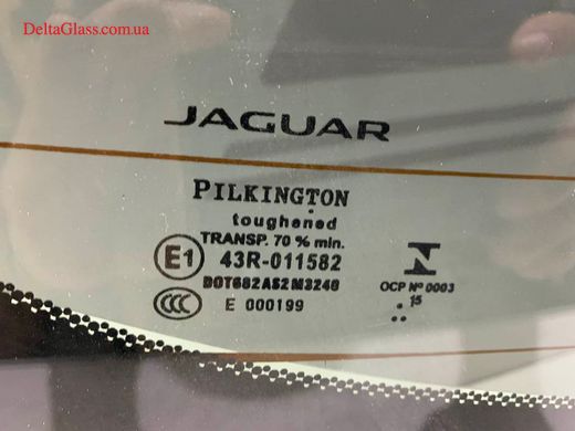 Jaguar XF 2015- заднє скло (темне) Pilkinton+ Оригінал