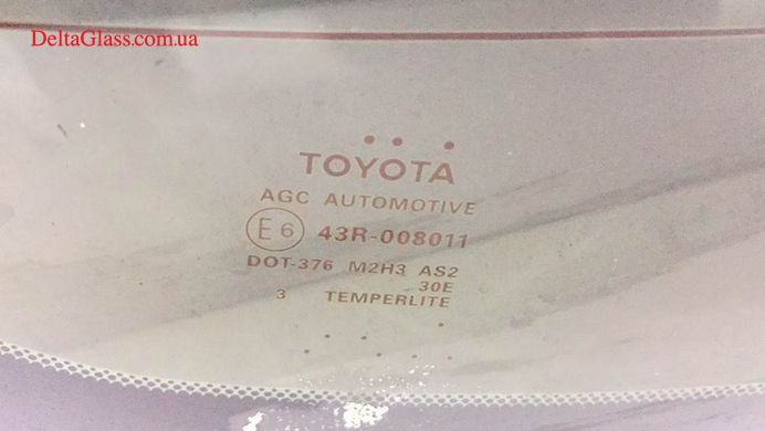 Toyota Camry заднє тильне скло (темне) AGC Toyota