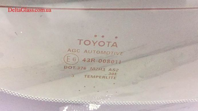 Toyota Camry заднє тильне скло (темне) AGC Toyota
