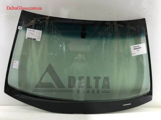 Honda Accord (08-13) Лобовое стекло с местом под зеркало AGS VIN