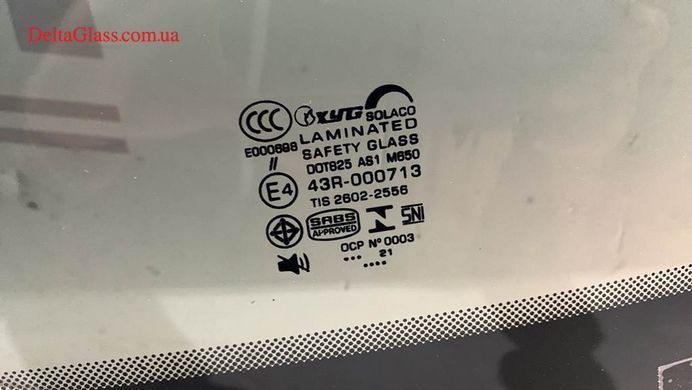 Citroen C4 Cactus 2014- вітрове скло з кріпленням дзеркала XYG