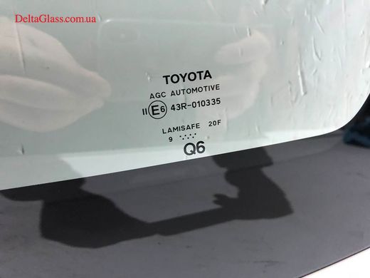 Toyota Corolla E210/Auris (2019-) кросовер/вітрове скло з місцем під