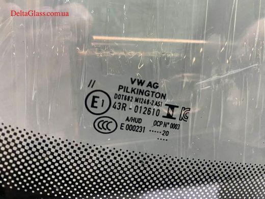 Volkswagen ID3 (2019-) вітрове скло з д.д., кам Pilkinton+